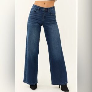 Women’s Cello Flare Dark Denim Jeans Size 5 EUC